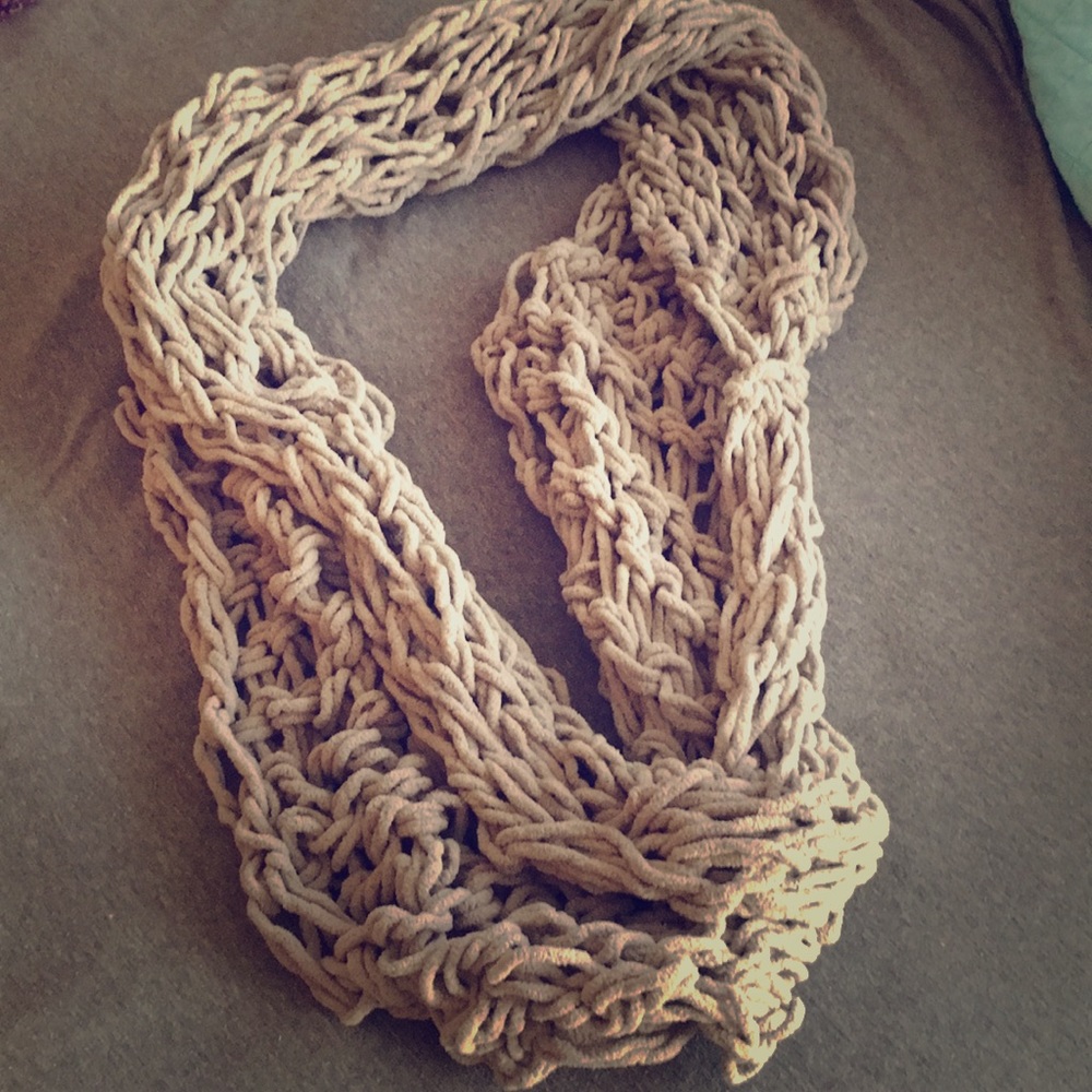 Infinity scarf